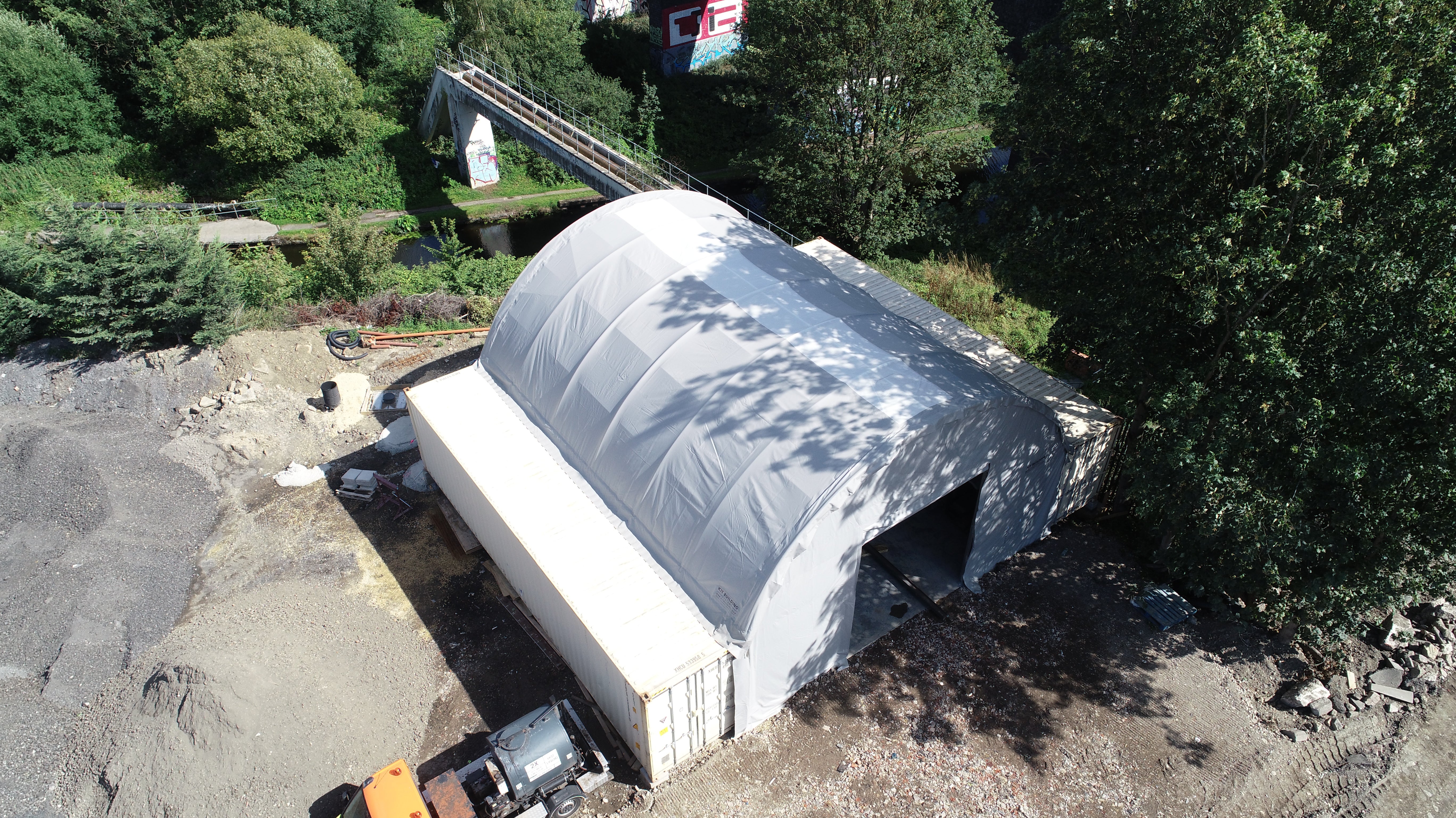 Containerüberdachungen – 33 Fuß x 40 Fuß x 12 Fuß (10 m x 12 m x 3,6 m)