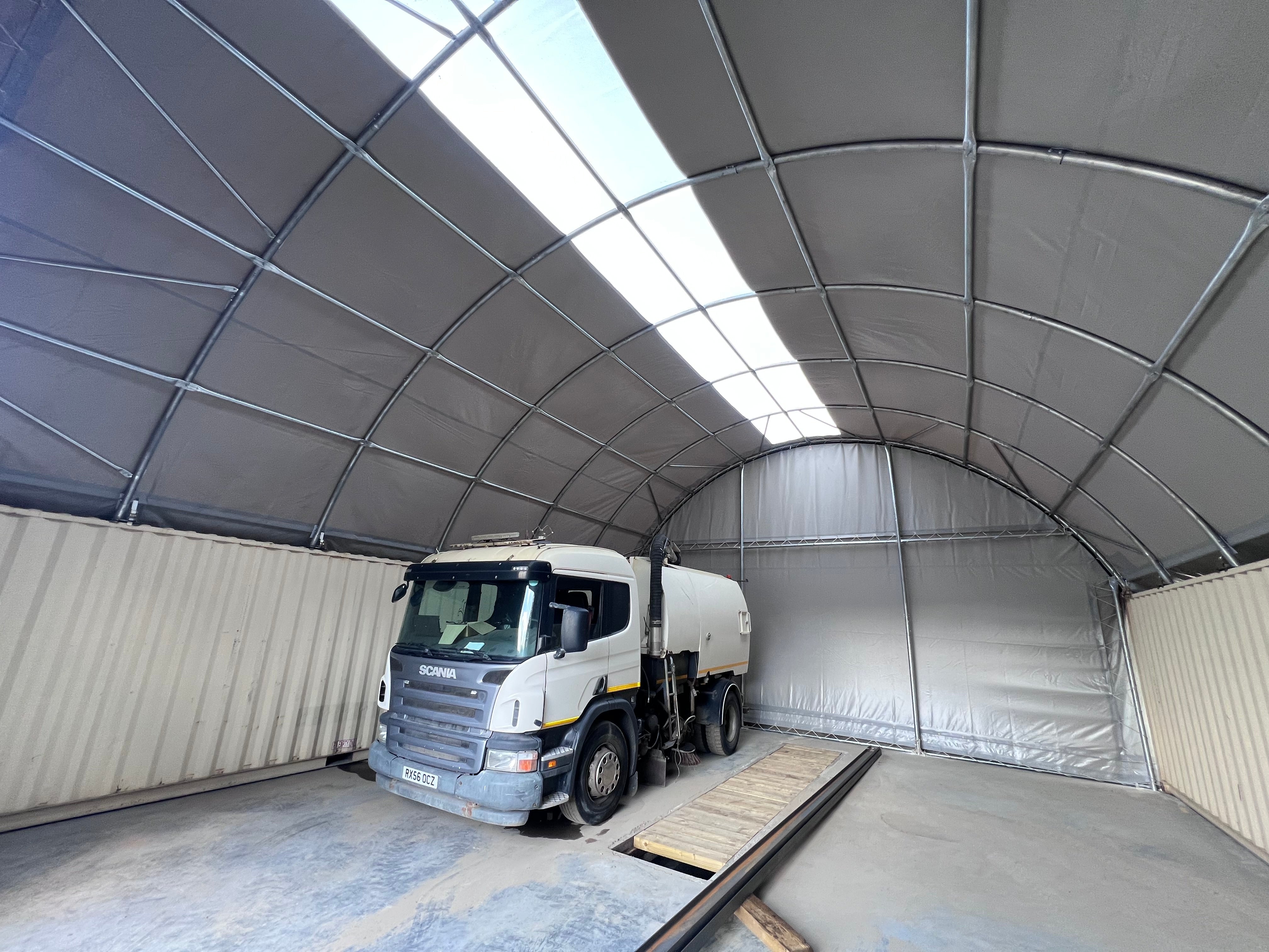 Containerüberdachungen – 20 Fuß x 40 Fuß x 6,5 Fuß (6 m x 12 m x 2 m)