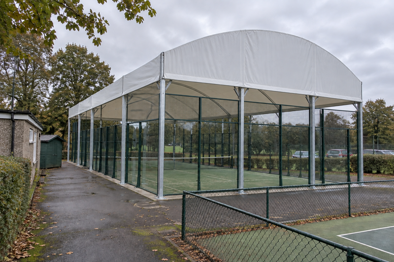 Padelplatz Überdachung